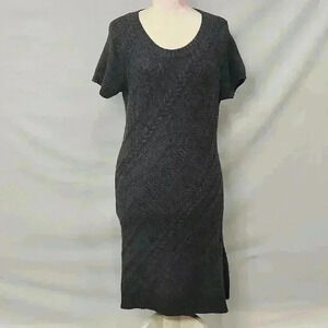 A Pea in the Pod Short Sleeve Angled Hem Sweater Dress